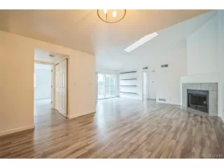 Photo #2: 5027472 Listing 