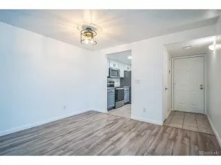 Photo #5: 5027472 Listing 