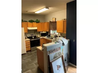 Photo #5: 5028843 Listing