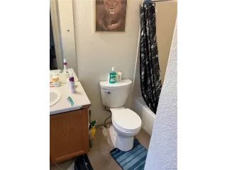 Photo #6: 5028843 Listing
