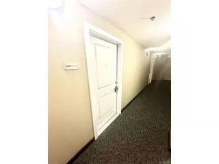 Photo #5: 5029540 Listing