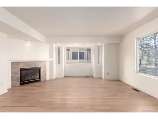 Photo #4: 5029769 Listing