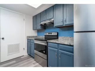 Photo #6: 5032113 Listing