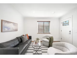 Photo #6: 5032328 Listing