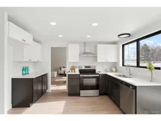 Photo #3: 5032398 Listing 