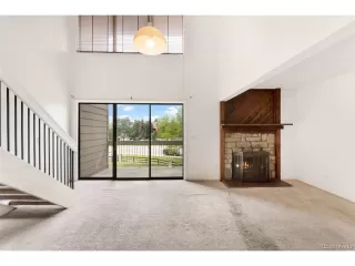 Photo #5: 5033761 Listing