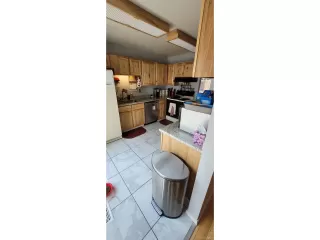 Photo #3: 5034599 Listing