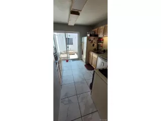 Photo #4: 5034599 Listing