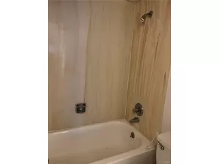 Photo #5: 5035865 Listing