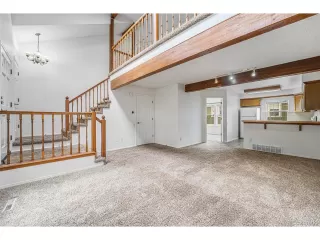 Photo #2: 5042103 Listing