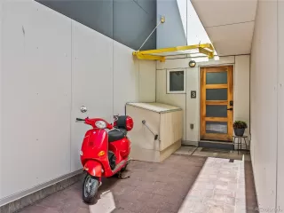 Photo #2: 5042956 Listing