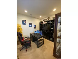 Photo #2: 5043340 Listing