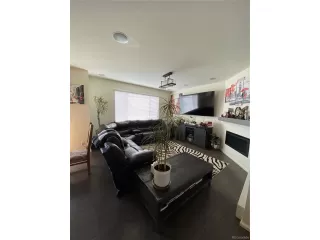 Photo #3: 5043340 Listing