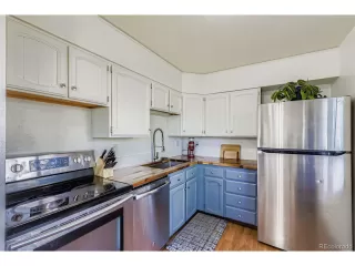 Photo #3: 5046803 Listing