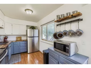 Photo #4: 5046803 Listing