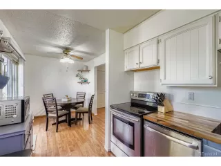 Photo #5: 5046803 Listing