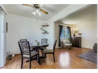 Photo #6: 5046803 Listing