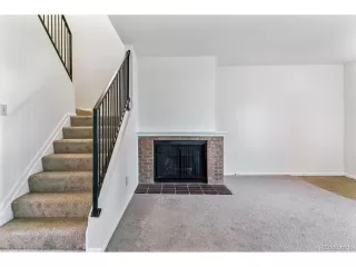 Photo #5: 5048639 Listing