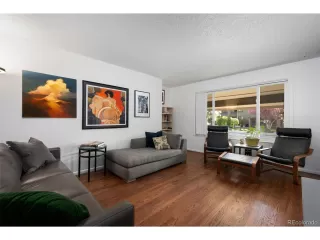 Photo #5: 5049270 Listing