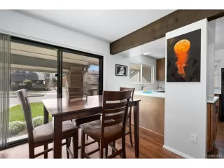 Photo #6: 5049270 Listing