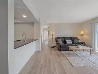 Photo #3: 5051916 Listing 