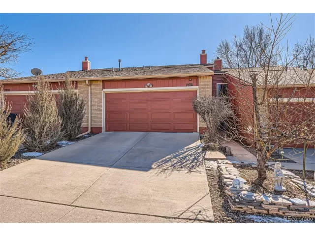 MLS: 5055379 Condo For Sale