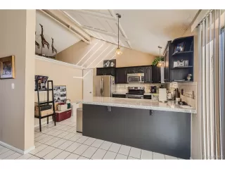 Photo #2: 5055379 Listing