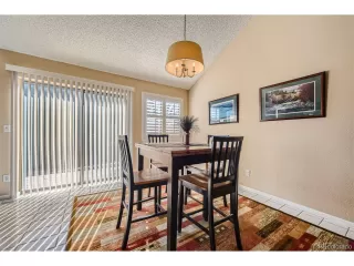 Photo #3: 5055379 Listing