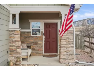 Photo #3: 5056785 Listing