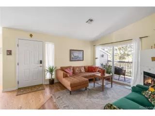 Photo #2: 5058427 Listing 