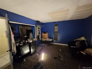 Photo #6: 5059461 Listing