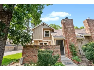 Photo #2: 5060078 Listing