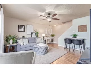 Photo #2: 5062226 Listing