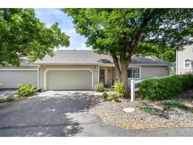 MLS: 5065870 Condo For Sale