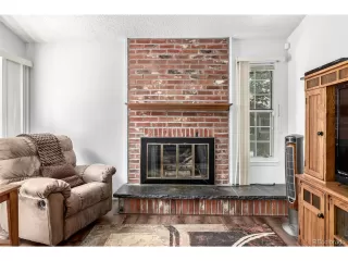 Photo #6: 5065870 Listing