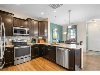 Photo #3: 5066165 Listing 