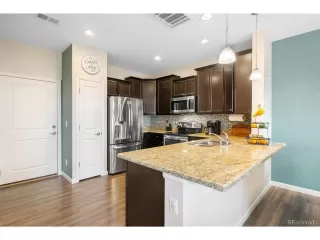 Photo #5: 5066165 Listing 