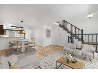 Photo #3: 5066877 Listing 