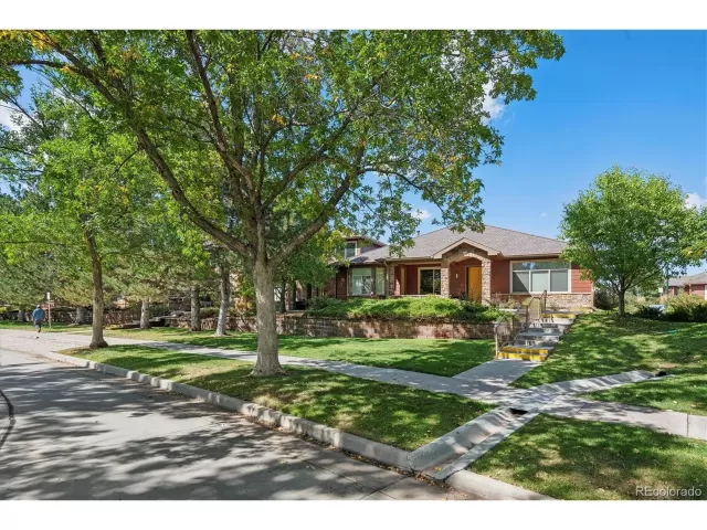 MLS: 5068016 Condo For Sale