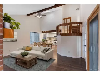 Photo #4: 5070577 Listing