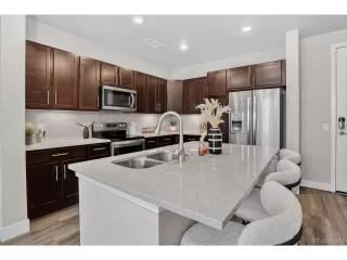 Photo #3: 5070951 Listing 