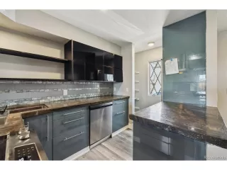 Photo #5: 5071783 Listing