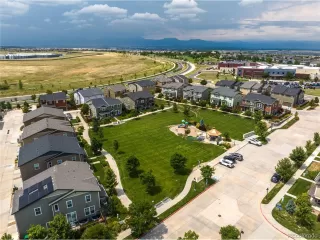 Photo #2: 5072122 Listing