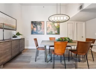 BROMLEY COMMONS Condos for Sale