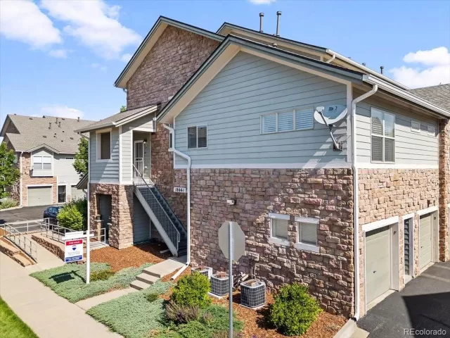 MLS: 5079333 Condo For Sale