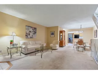 Photo #5: 5089109 Listing 