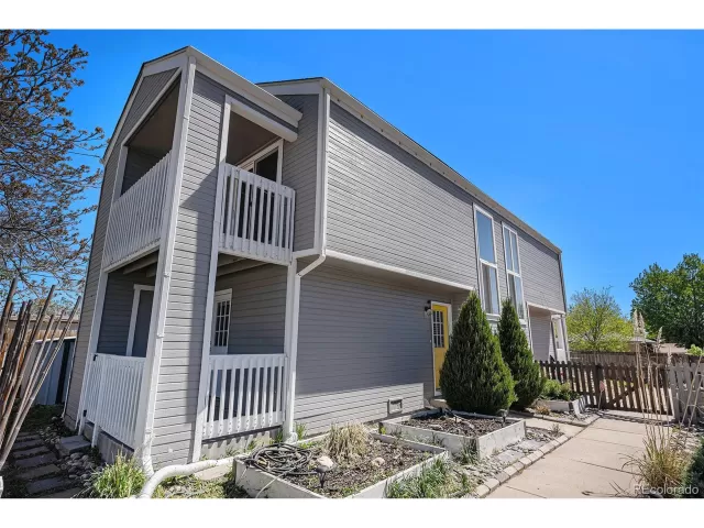 MLS: 5090404 Condo For Sale
