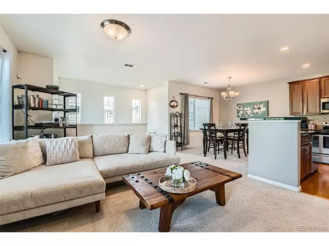 MLS: 5090433 Condo For Sale