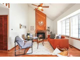 Photo #6: 5091764 Listing