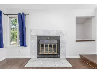 Photo #5: 5092568 Listing